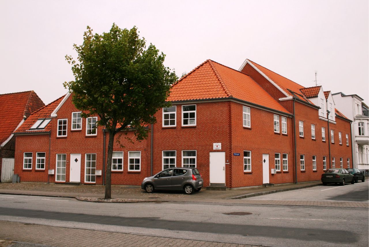 image 01